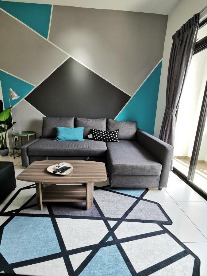 Apartemen 0803 Family Bukit Indah Tvbox Wifi Games Toy Johor Bahru