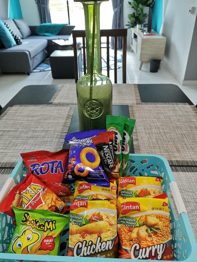0803 Family Bukit Indah Tvbox Wifi Games Toy * Johor Bahru