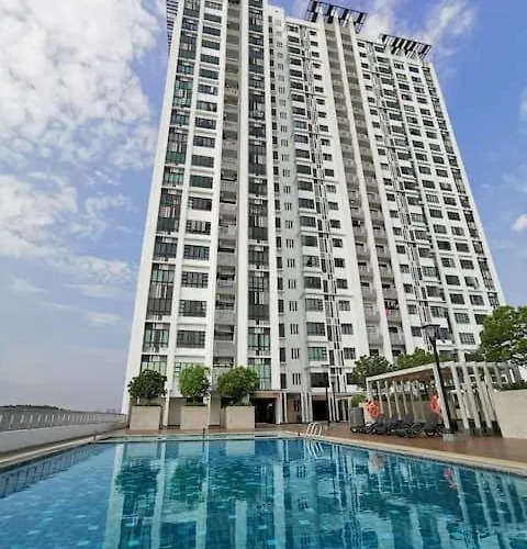 0803 Family Suites Bukit Indah Tvbox Wifi Games Toy